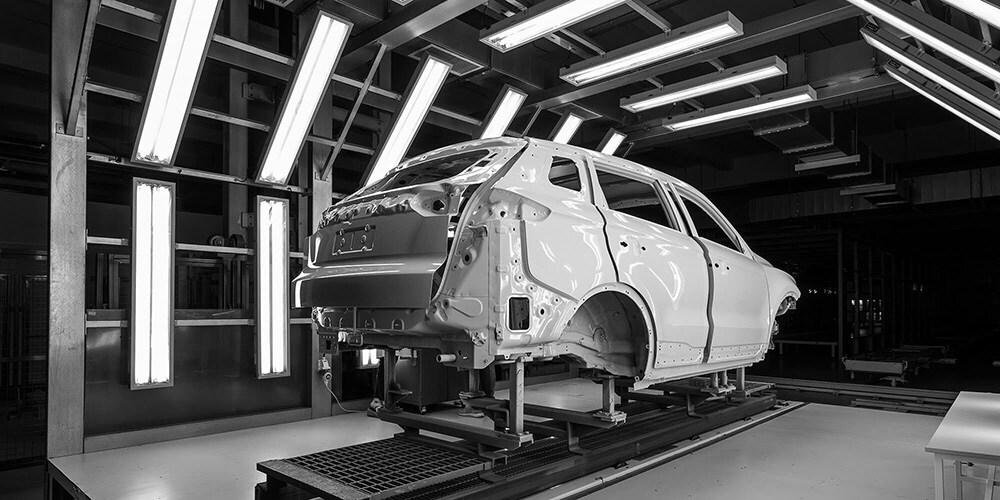automotive industry b&w